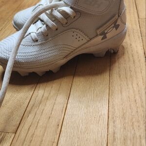 Little Kid's Size 12 Under Armour Cleats